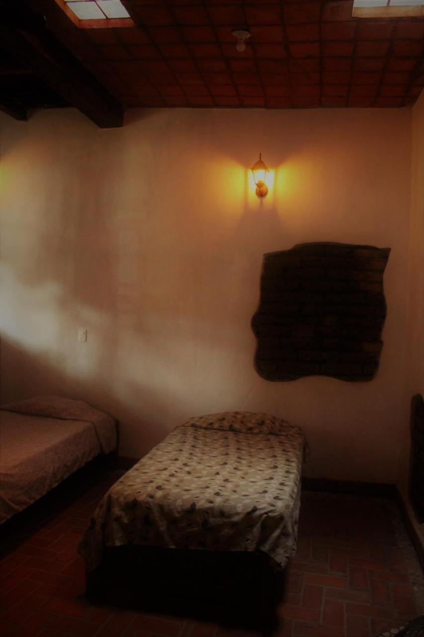 לינה וארוחת בוקר Tuxtla Gutiérrez La Casa Del Jardin מראה חיצוני תמונה